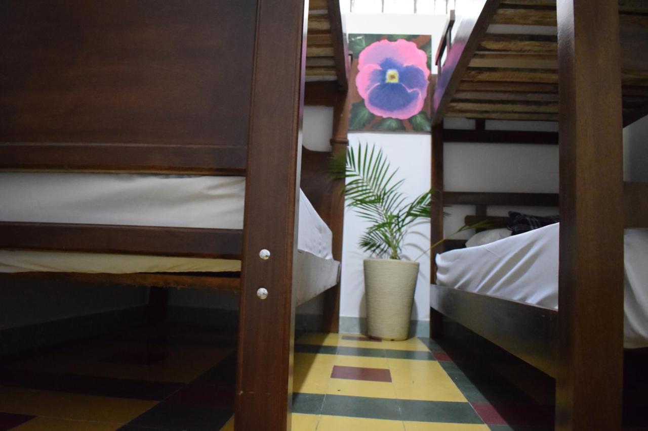 Serrania Hostal Medellín Eksteriør billede