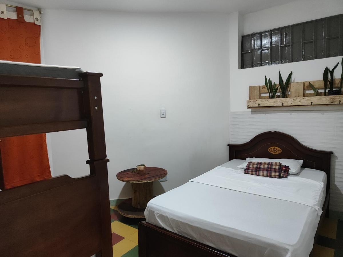 Serrania Hostal Medellín Eksteriør billede
